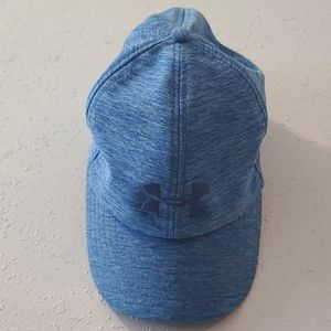 Like new women’s under armour hat